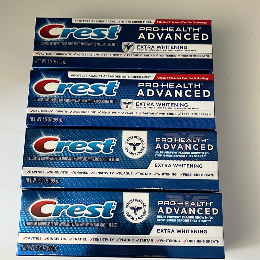 Lot of 4 Crest Pro-Health Advanced Extra Whitening toothpastes